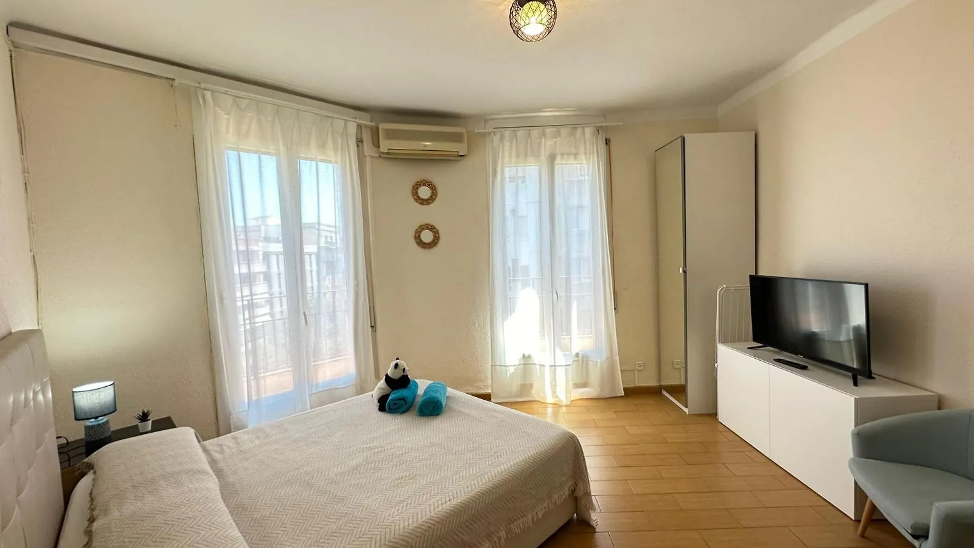 Alojamiento Valencia Barcelona Nocleg ze śniadaniem